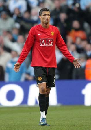 坎波斯：2年前扎伊尔&马尤卢数学课后踢欧冠，皇社总监很震惊（坎波斯透露：两年前扎伊尔与马尤卢刚下数学课便出战欧冠，皇社总监大为震惊）