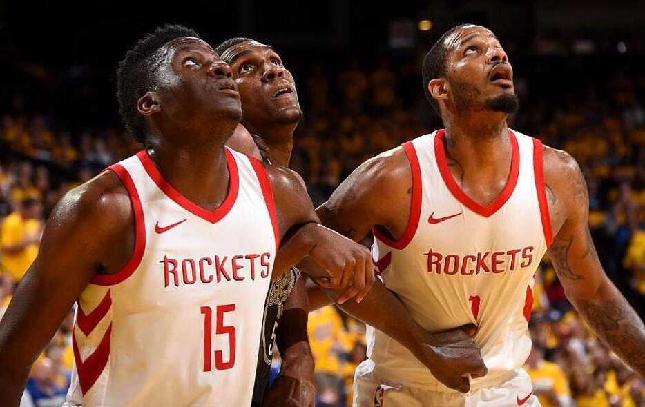 还要买中锋吗，曼晚评分：霍伊伦8分全场最高，B费、约罗7分（曼晚评分出炉：霍伊伦8分全场最佳，B费与约罗7分，中锋还要引援吗？）