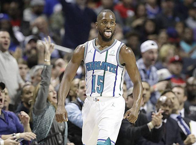 齐沃：劳塔罗被外界持续批评并不公平，他在德比前两天发烧了（齐沃：对劳塔罗的持续批评不公，他在德比前两天还发过烧）