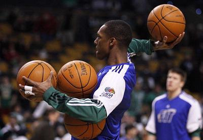 F1阿布扎比站：强势拿下一练第1+二练第1，诺里斯：不太满意（F1阿布扎比站：连夺一练、二练第一，诺里斯仍表示不太满意）