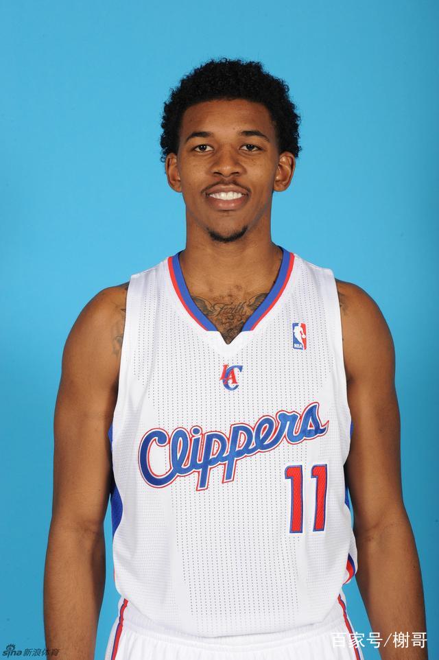 中韩二番战！媒体人：调整心态和限制李贤重是中国男篮的取胜之匙（中韩再战！媒体人：稳住心态、严防李贤重是中国男篮制胜关键）