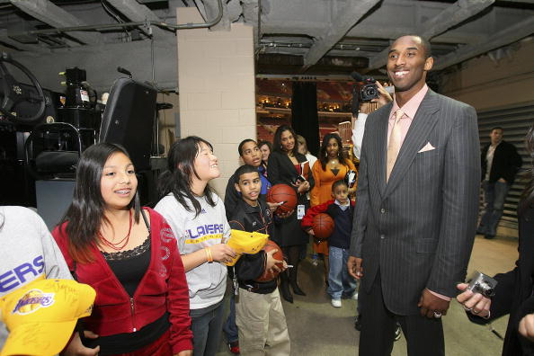 拜仁已连续19场联赛进球2+，有望追平自己保持的德甲纪录（拜仁联赛已连续19场至少进两球，剑指追平自己保持的德甲纪录）