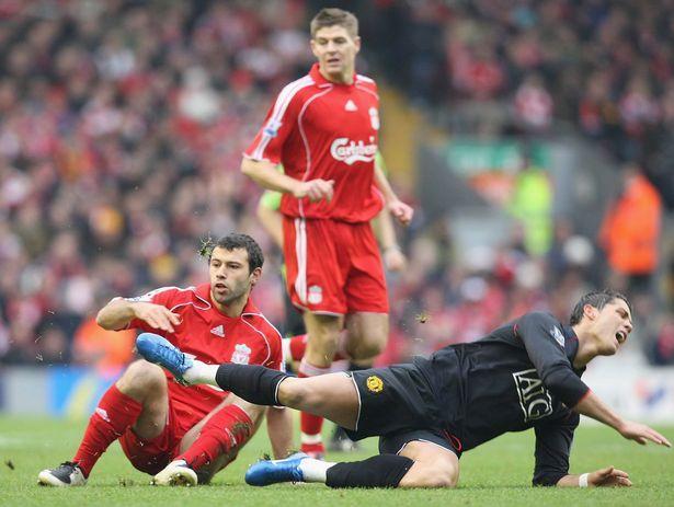 詹姆斯关键上篮助球队锁胜（詹姆斯关键上篮定胜负）