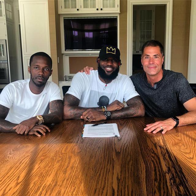 火箭险胜快船 申京复出贡献全面（火箭惊险力克快船 申京复出全能发挥）