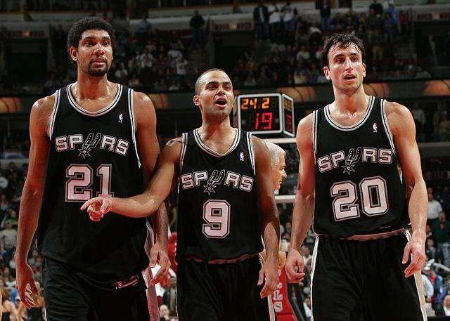 半场战报：罗马0-1那不勒斯，内雷斯反击单刀破门（半场快讯：罗马0-1那不勒斯，内雷斯反击单刀建功）