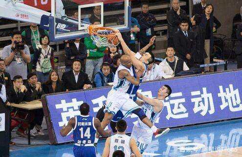 NBL战报：多伊尔24分，墨尔本联98-87击败珀斯野猫（NBL：多伊尔砍24分，墨尔本联98-87力克珀斯野猫）