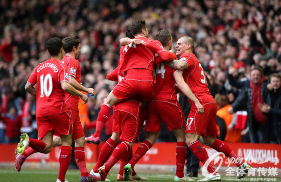 西蒙尼：我们一直在练定位球；现在不考虑前八只考虑奥维耶多（西蒙尼：定位球训练一直进行；暂不谈前八，只专注奥维耶多）