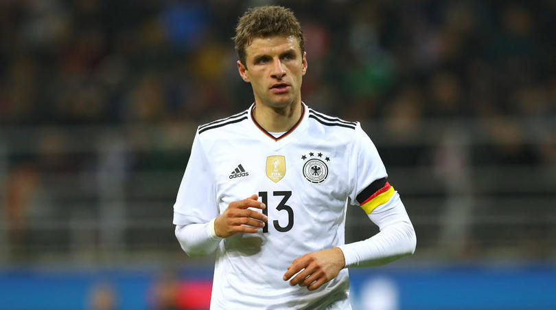 何宇鹏：在国安踢球真的很幸福；法比奥实至名归的金靴太帅啦（何宇鹏：为国安踢球倍感幸福；法比奥金靴名副其实，帅气十足）