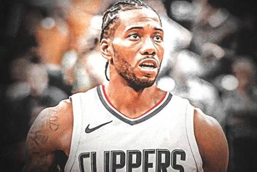 记者：曼联领跑谢什科争夺战，莱比锡要价7500万欧+浮动（曼联在谢什科争夺战中暂居领先，莱比锡标价7500万欧外加浮动条款）